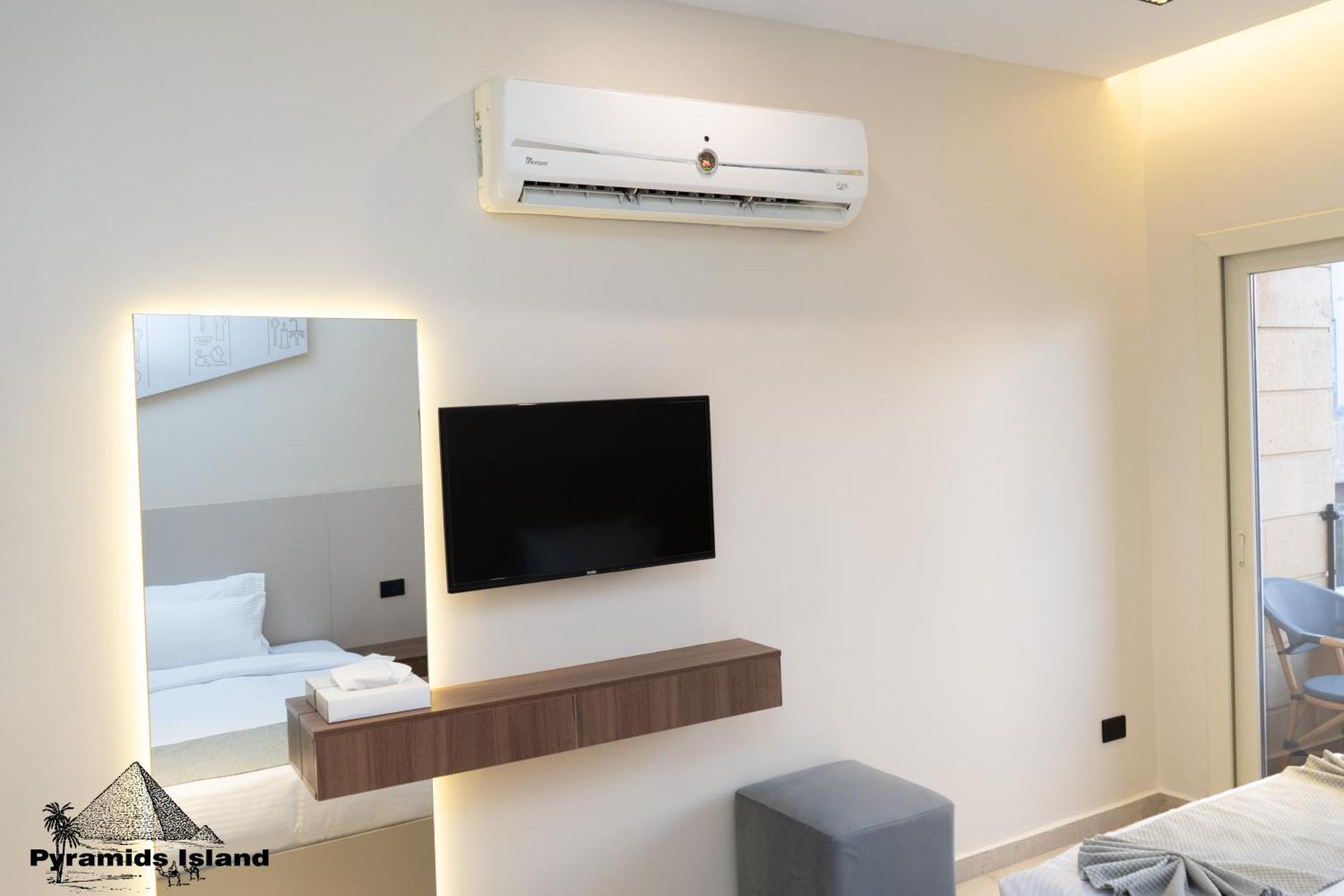 Pyramids Island Bed & Breakfast Kafrat al Jabal Ngoại thất bức ảnh